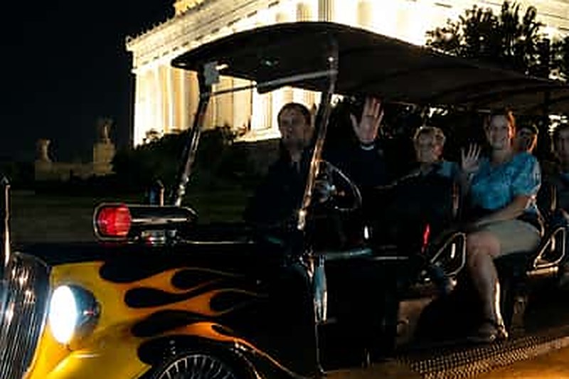 Washington, DC: Day & Night Guided Monuments Tour by E-Cart